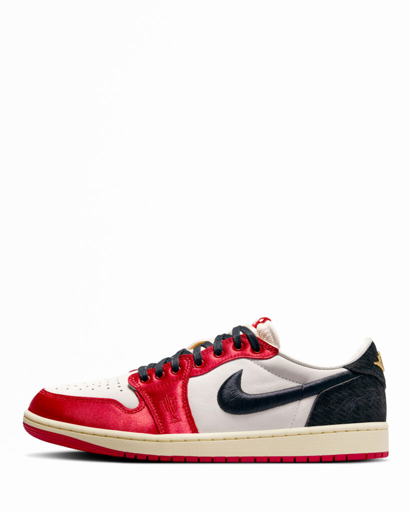 AIR JORDAN 1 RETRO LOW OG SP TROPHY ROOM AWAY